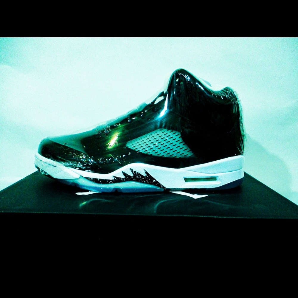 Sold :) Air Jordan Retro 5 ‘ Oreo 2021 ‘ WMNS 11.5